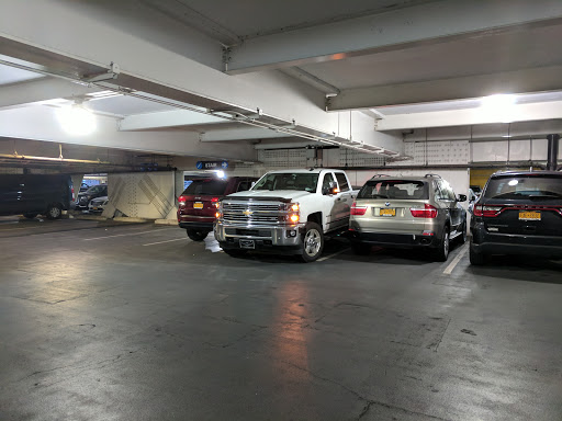 Cheap parking in New York