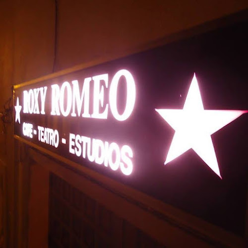 Roxy Romeo Café Teatro Estúdios - Bar