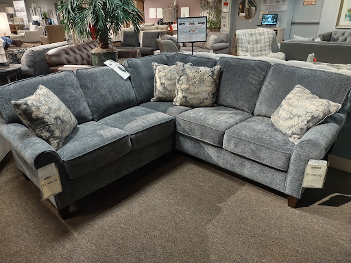 Furniture Store «Wayside Furniture», reviews and photos, 1367 Canton Rd, Akron, OH 44312, USA