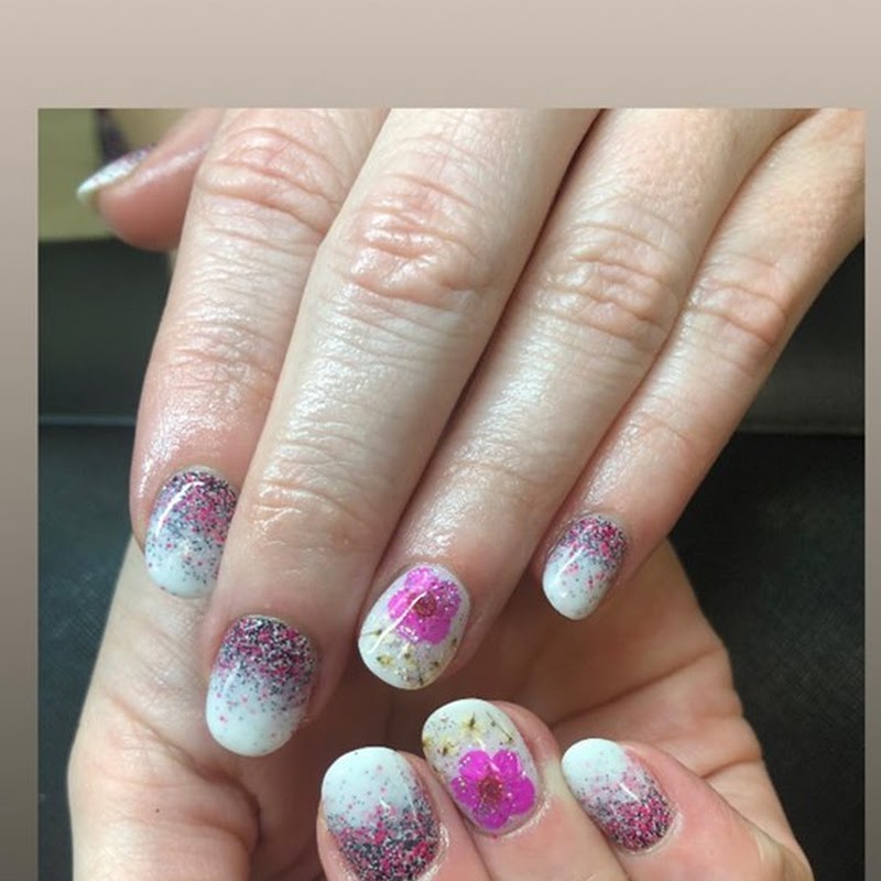 Nails by Nina