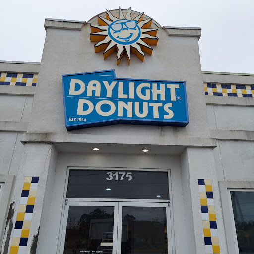 Donut Shop «Daylight Donuts», reviews and photos, 3175 Inner Perimeter Rd, Valdosta, GA 31602, USA