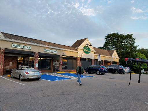 Supermarket «Mc Quade Supermarket», reviews and photos, 6 Clarke St, Jamestown, RI 02835, USA
