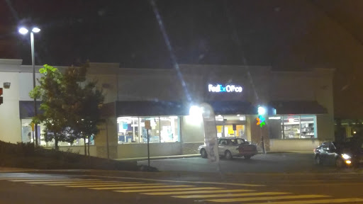 Print Shop «FedEx Office Print & Ship Center», reviews and photos, 6998 Bland St, Springfield, VA 22150, USA