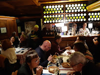 Atmosphère du Restaurant de spécialités alsaciennes Restaurant Au Pont Corbeau à Strasbourg - n°15