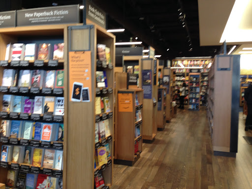 Book Store «Amazon Books», reviews and photos, 4601 26th Ave NE, Seattle, WA 98105, USA