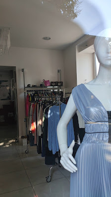 Lina Boutique - Abbigliamento Donna Corso Italia, 53, 67050 Lecce Nei Marsi AQ, Italia