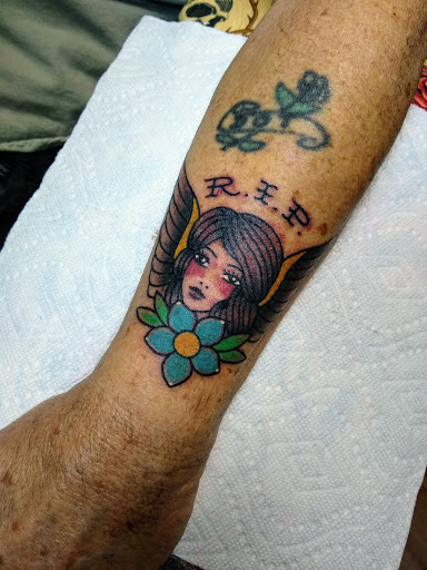 Find best tattoo ideas for women for your next unique tattoo in Benton at Rend City Tattoo