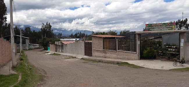 Opiniones de Barrio Cumanda en Riobamba - Escuela