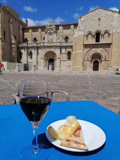 Restaurante Boccalino & Pizzeria - Plaza San Isidoro, 9, 24003 León, Spain