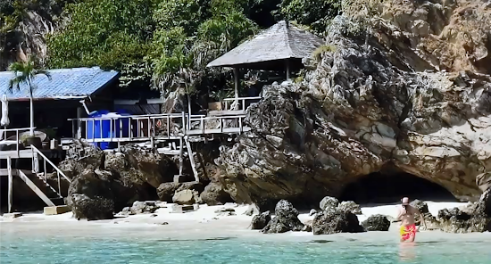 Khai Nui Beach