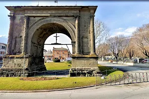 Arco di Augusto image