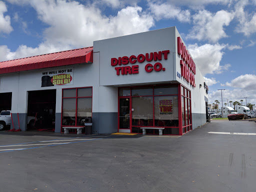 Tire Shop «Discount Tire Store - San Diego, CA», reviews and photos, 5860 Miramar Rd, San Diego, CA 92121, USA
