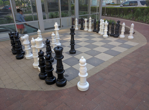 Movie Theater «ShowPlace ICON Theatres at Roosevelt Collection with ICON•X - Chicago», reviews and photos, 1011 S Delano Ct, Chicago, IL 60605, USA