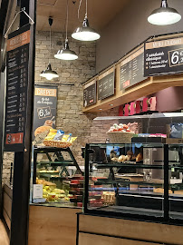 Vitrine du Restaurant servant le petit-déjeuner Fournil de Pierre à Rennes - n°6