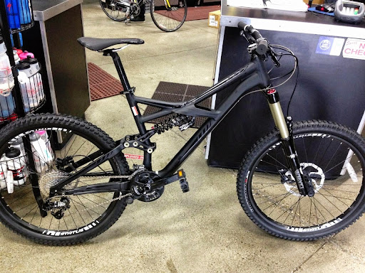 Bicycle Store «Bicycle Centres of Everett», reviews and photos, 4707 Evergreen Way, Everett, WA 98203, USA