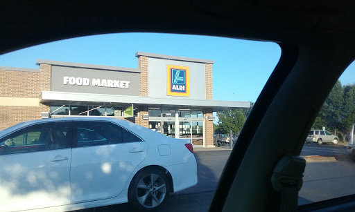 Supermarket «ALDI», reviews and photos, 502 S Gilbert St, Danville, IL 61832, USA
