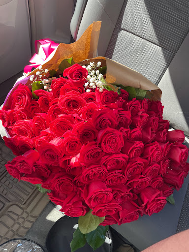 Florist «McDonald Floral And Gifts, Inc.», reviews and photos, 302 E Thomas Rd, Phoenix, AZ 85012, USA