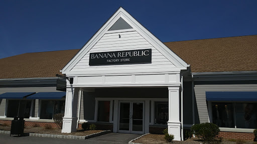 Clothing Store «Banana Republic», reviews and photos, 454 Evergreen Ct, Central Valley, NY 10917, USA