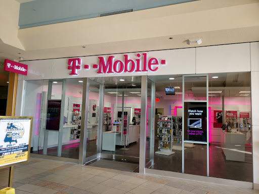 Cell Phone Store «T-Mobile», reviews and photos, 2150 Martin Luther King Jr Blvd #2226, Panama City, FL 32405, USA