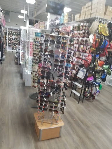 Beauty Supply Store «Tops Beauty Supply», reviews and photos, 3640 Germantown Ave, Philadelphia, PA 19140, USA