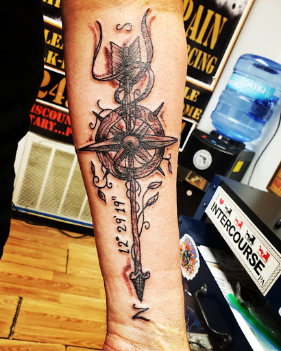 Explore bi tattoo ideas, creative tattoo ideas in Export, available at Patriotic pain tattoo