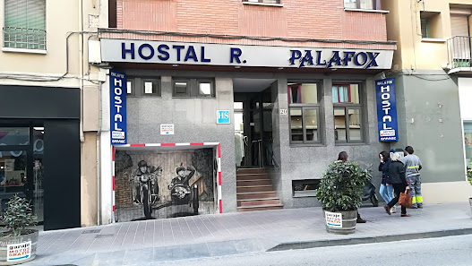 Hostal Palafox C. Corona de Aragón, 20, 22300 Barbastro, Huesca, España