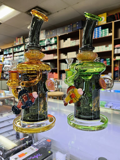 Tobacco Shop «US Tobacco», reviews and photos, 1701 N Larkin Ave #502, Crest Hill, IL 60403, USA