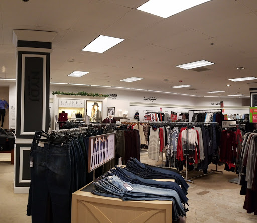Department Store «Lord & Taylor», reviews and photos, 760 Boylston St, Boston, MA 02199, USA