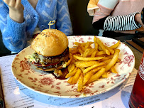 Hamburger du Hôtel Restaurant Linette à Peyre en Aubrac - n°10