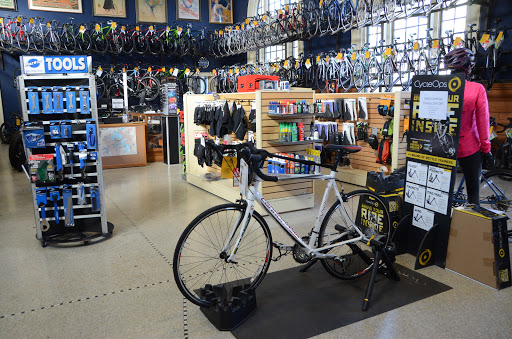 Bicycle Store «Motorless Motion Bicycles», reviews and photos, 640 W Washington Ave, Madison, WI 53703, USA