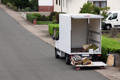 Mudances Lauren, Mudances Vic – (Vic)