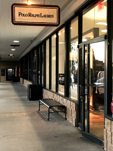 Shopping Mall «Silver Sands Premium Outlets», reviews and photos, 10562 Emerald Coast Pkwy W, Miramar Beach, FL 32550, USA