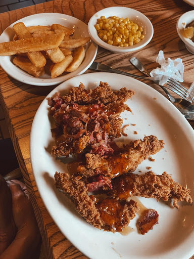 American Restaurant «Cracker Barrel Old Country Store», reviews and photos, 21 Industrial Dr, Hamburg, PA 19526, USA