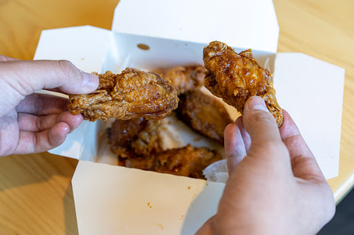 DOMOISHI ramen-poke-tea-wings