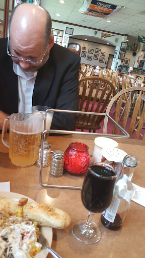 Pizza Restaurant «Flying Pie Pizzeria», reviews and photos, 16691 SE McLoughlin Blvd, Milwaukie, OR 97267, USA