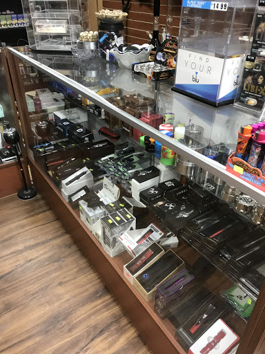 Tobacco Shop «Tobacco City Inc», reviews and photos, 10304 S Cicero Ave, Oak Lawn, IL 60453, USA