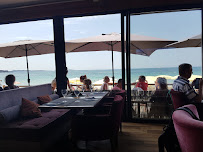 Atmosphère du Restaurant français Le Golfe Plage à Six-Fours-les-Plages - n°6