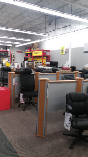 Office Supply Store «Staples», reviews and photos, 17410 Mack Ave, Grosse Pointe, MI 48230, USA