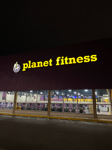 Gym «Planet Fitness», reviews and photos, 2002 Glenn Park Dr, Champaign, IL 61821, USA