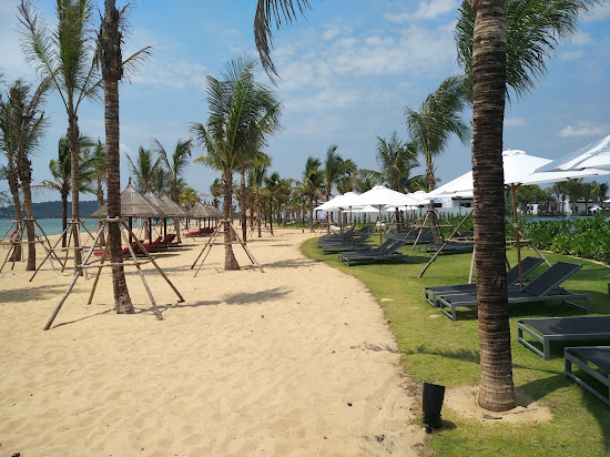 Movenpick Beach