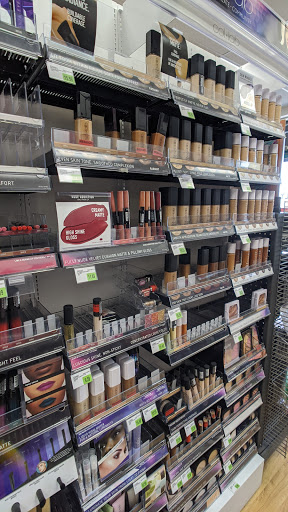 Beauty Supply Store «Sally Beauty», reviews and photos, 544 E Ogden Ave #400, Milwaukee, WI 53202, USA