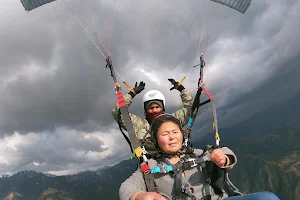 High Fly Bir Billing Paragliding image