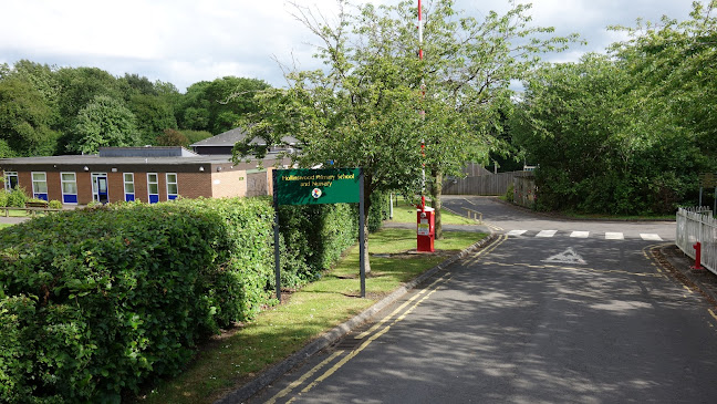Reviews of Hollinswood Primary School & Nursery in Telford - School
