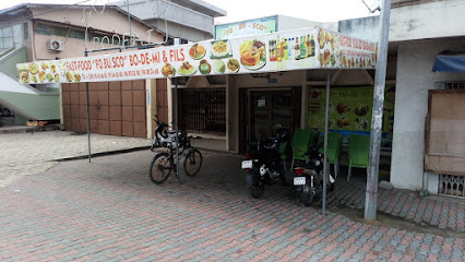 Fast-food FO.BU.SCO BO-DE-MI &FILS - RNIE1, Cotonou, Bénin C/3027, Cotonou, Benin