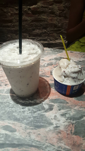 Ice Cream Shop «Capogiro Gelato Artisans», reviews and photos, 117 S 20th St, Philadelphia, PA 19103, USA