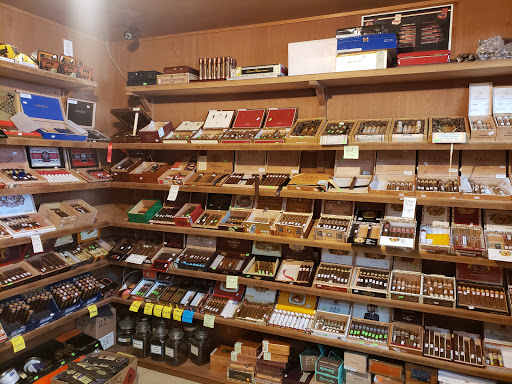 Tobacco Shop «Tobacco One Smoke Shop», reviews and photos, 1220 E Yorba Linda Blvd, Placentia, CA 92870, USA