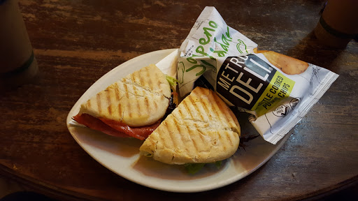 Coffee Shop «The Creme Coffee House», reviews and photos, 109 E 2nd St, Owensboro, KY 42303, USA