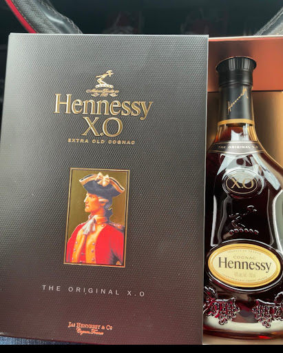 Liquor Store «Bridgeview Liquors», reviews and photos, 300 NJ-440, Bayonne, NJ 07002, USA