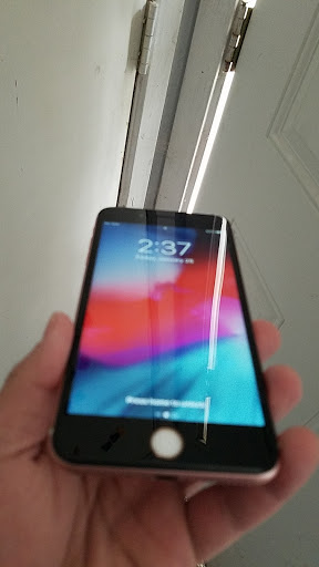 Cell Phone Store «Quick Fix», reviews and photos, 2812 Commercial Ave, San Antonio, TX 78221, USA