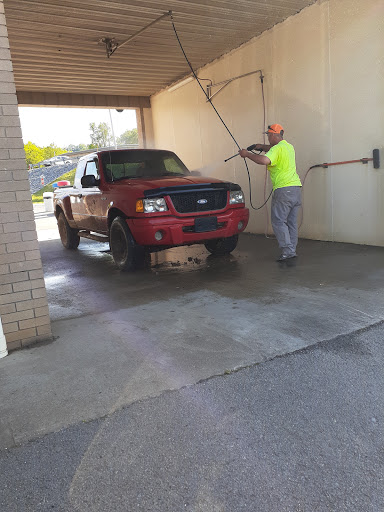 Rosebud Carwash en Clarksburg